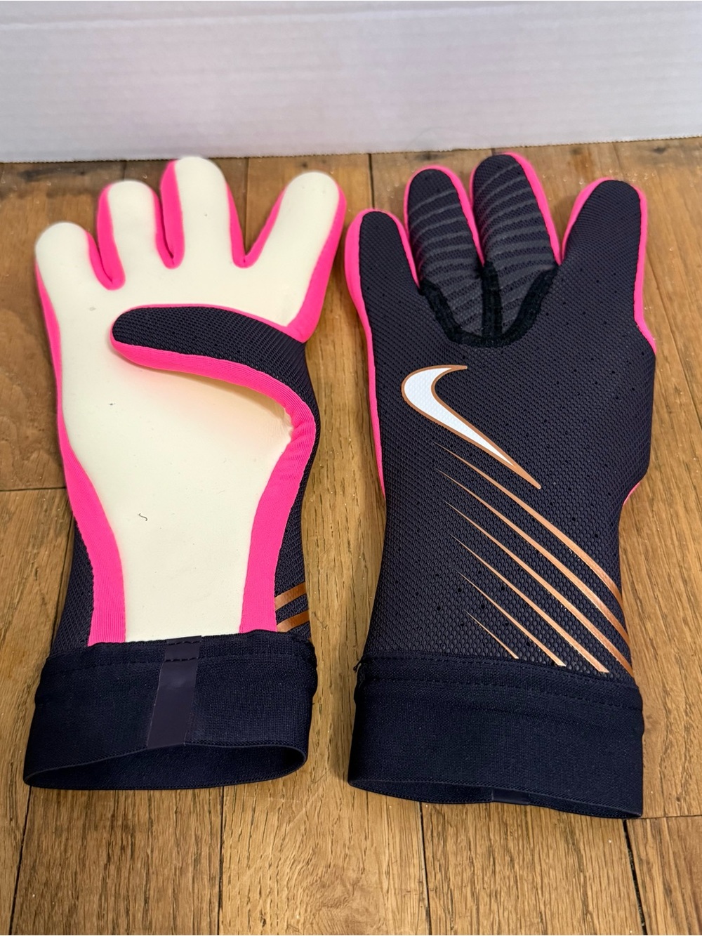 Nike Mercurial Touch Elite 22 Promo Goalkeeper Gloves Black 7 FB2097 560